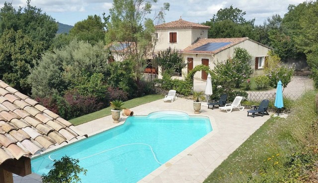 Homerez - Villa in Malaucène