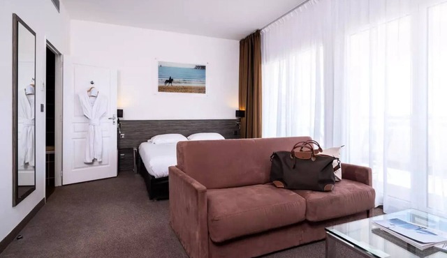 Hotel Golden Tulip La Baule * - Prestige Suite 6 Persons in LA BAULE