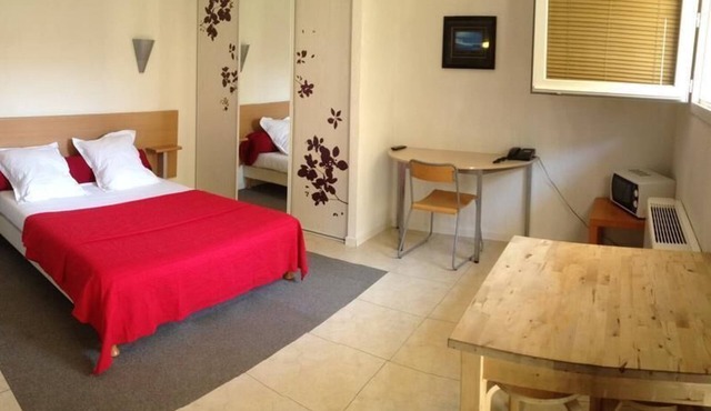 HOTEL RESIDELLA in Gémenos