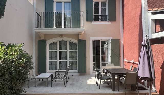 House for 6 people, 2 bedrooms, 3 swimming pools, entertainment, shows, tennis