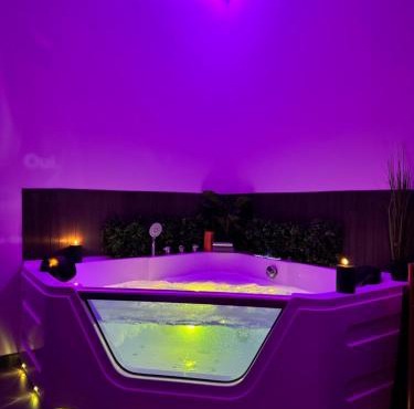 Jacuzzi, massage et plage !