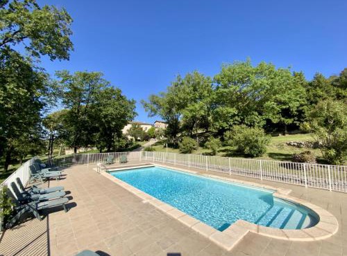 La Bastide de Peyremale, gîtes en Cévennes, piscine, tennis in Bagard
