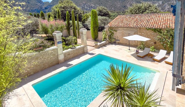 La Bellezza Symphonie Maubec Mas—Air-Conditioned, With Pool