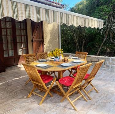"La Marjolaine" Villa climatisée à Sanary à deux pas des plages
