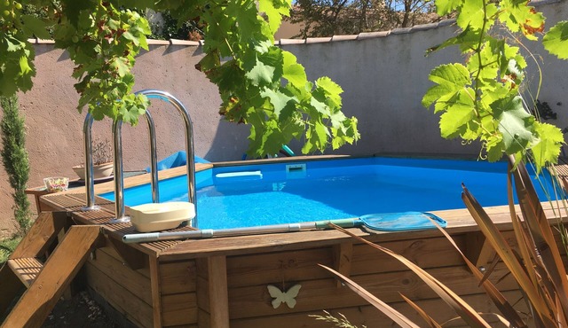 La provence autrement. patio swimming pool (accepts small pets)