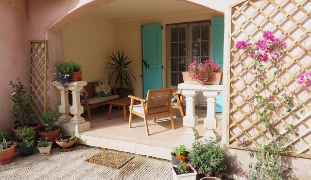 LA Rose & Le Loup, eco-vintage gite between sea and mountain