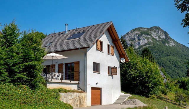 Lake House – Terrace in La Thuile