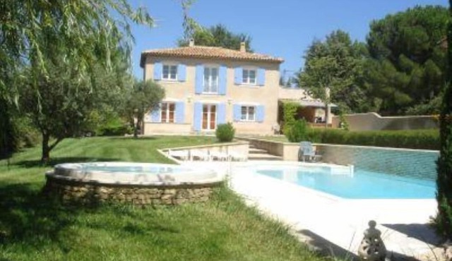 Large house Provencal farmhouse