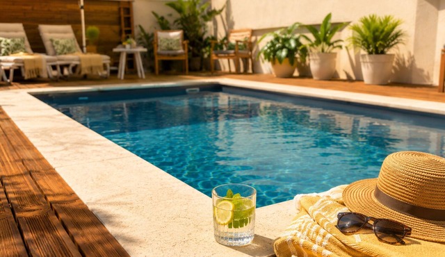 Large modern villa with pool, billiards & private parking, 5min from town center