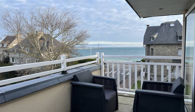 Large sea-view apartment in Saint-Cast-le-Guildo | 7 guests | Ref 390 in ST CAST LE GUILDO