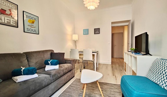Le Cosy Meyerbeer by Booking Guys