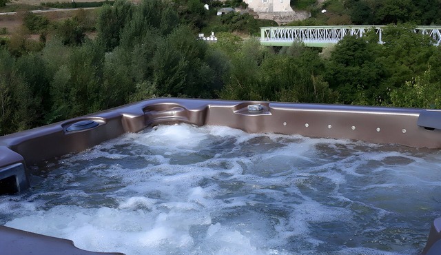 Le Paillier d'Etienne – Unique Cottage with Spa near Millau