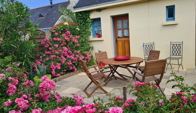 "Le Pavillon De La Brière" Guest Rooms – Wifi, Parking, Garden in Saint-Lyphard