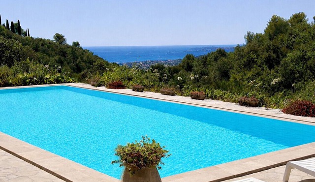 Le Secret de Saint-Paul, large Villa sea view