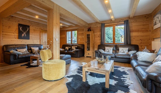 Le Stam - Seven Bedroom House, Sleeps 15