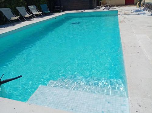 Le Val du Pyrate Petit déj compris, piscine, parking