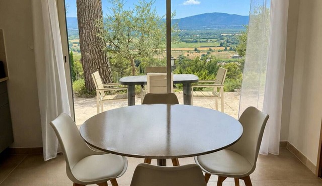 Les 4 Sources/Apartment with a view, terrace, air conditioning, and private parking