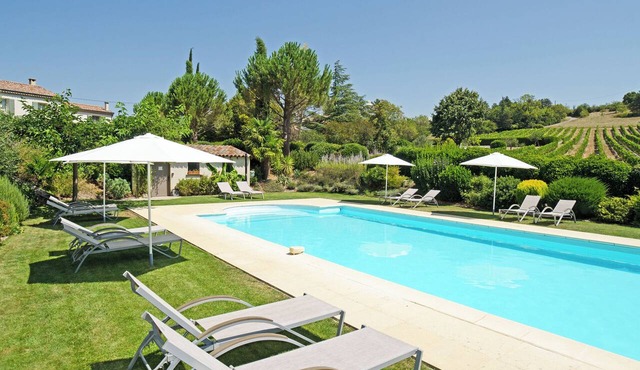 Les Cerisiers 2 Vacation Rentals: Le Figuier, surrounded by nature and just a stone's throw from the Drôme River