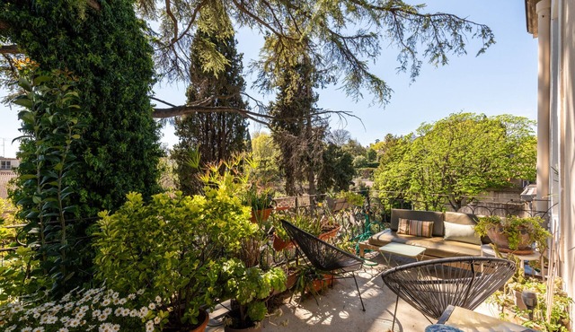 Les Jardins des Arceaux - First Concierge Service