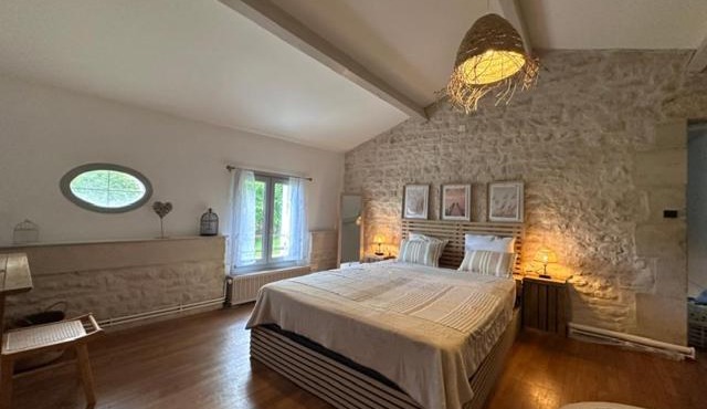 Logis de Rault in Sainte-Ouenne