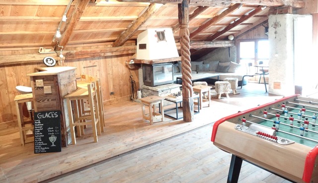 Magnificent Luxury Chalet, at the Foot of the Slopes in St-véran in Saint-Véran