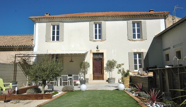 MAISON DE MAITRE AT THE ENTRANCE TO THE VILLAGE OF BEDOIN