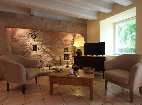 Maison spacieuse avec grande cour et terrasse, parfait pour familles, proche St-Paulien et Allègre. - FR-1-582-306