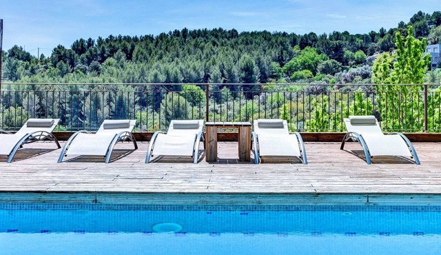 Maisonnette in the hills with swimming pool