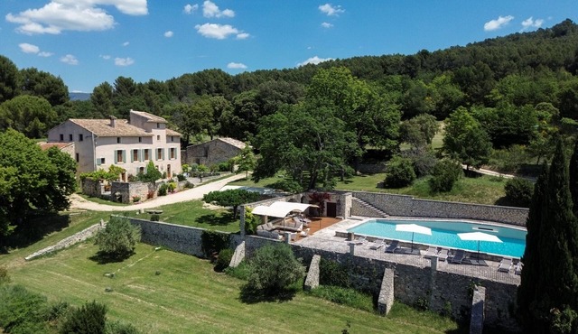 Mas Provencal in the heart of Provence - up to 15 adults