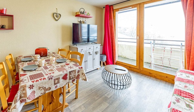 Modern 2-bedroom apartment at the foot of the slopes in Saint-François-Longchamp