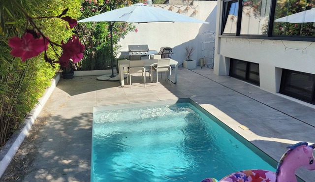 Modern House in Marseille's 9th District, Mazargues, 10 minutes from the sea and 20 minutes from Cassis.