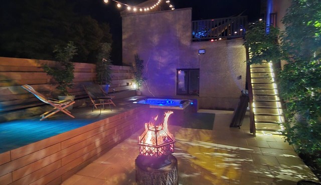 Mountain house with yoga studio, sauna, hot tub, and pétanque court
