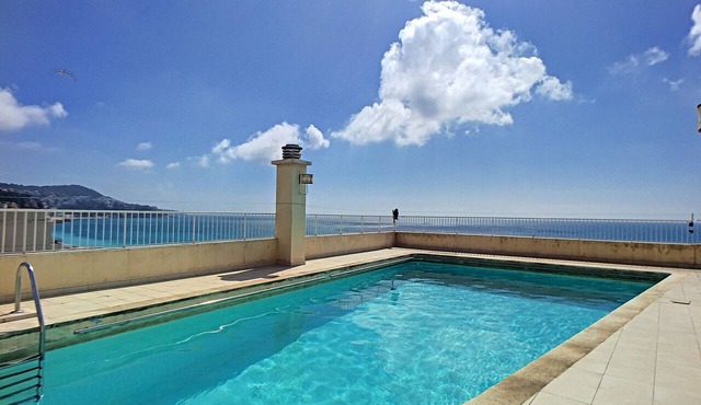 N&J - STUDIO ROYAL LUXEMBOURG - Central - Swimming pool