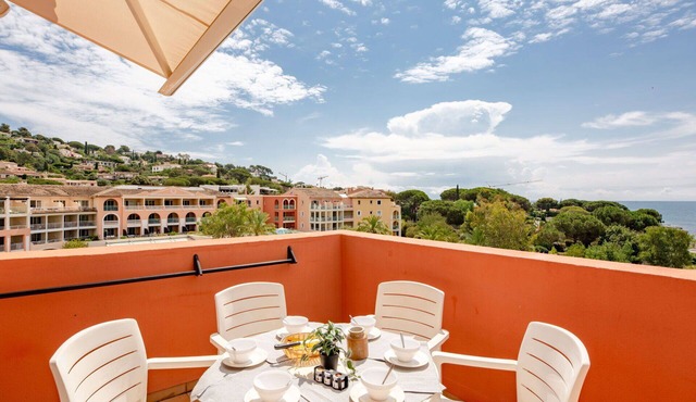 Nice apartment for 6 guests with pool, A/C, WIFI, TV, terrace and pets allowed