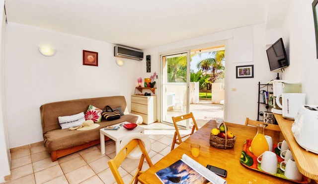 Nice apartment 6 pers. 250 m from BEACH with HEATED SWIMMING POOL and TENNIS (6)