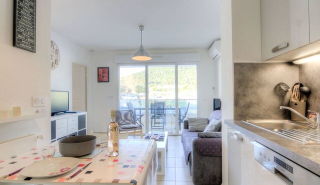 Nice apartment for 2 guests with pool, A/C, WIFI, TV and terrace