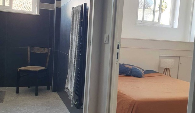 Nice bright room in a loft in Nice: Libération district Pets welcome