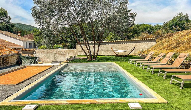 Nice home in Pardailhan in Pardailhan