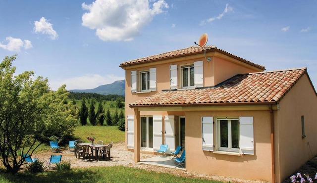 Nice home in Saint Roman in Saint Roman
