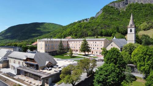 Notre Dame Du Laus