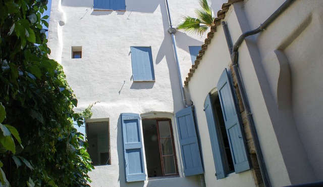 Old town villa at the foot of Mont Ventoux
