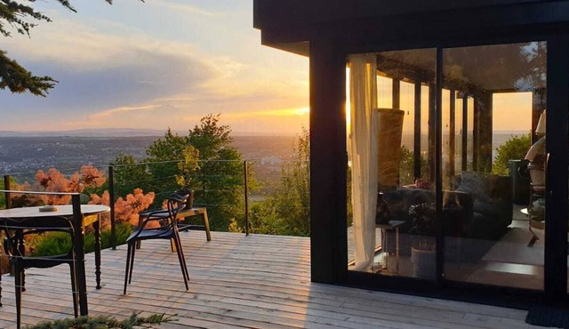 Prestigious gite with panoramic view in Vichy for a romantic stay in Auvergne in Vichy