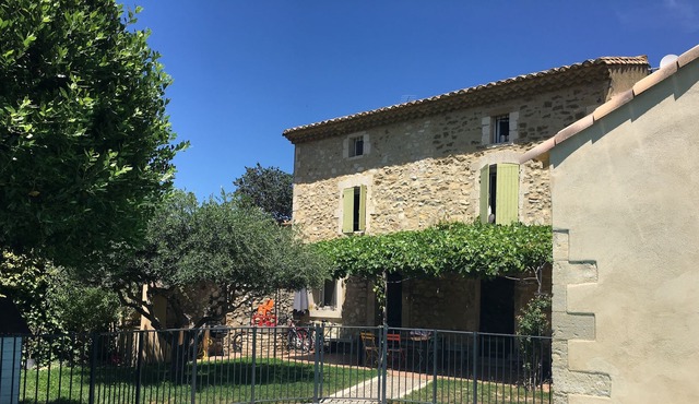 Pretty Village House near Avignon