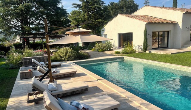 Provençal villa 4bd, pool, sauna, gym, wine cellar — 5min to Valbonne
