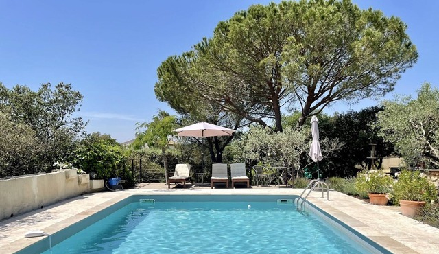 Provence House, Large Garden, Pool, Views, Walk To Centre Of Village