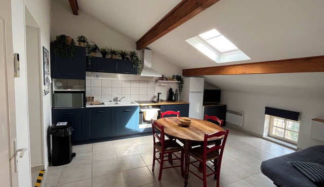 Quiet, air-conditioned apartment near Mont Ventoux