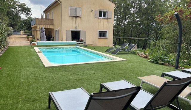 Quiet Provencal escape - Ground floor villa 75m², pool & terrace