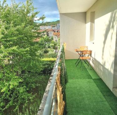 Résidence des volcans d'auvergne parking balcon WiFi lit180X200 in Clermont-Ferrand
