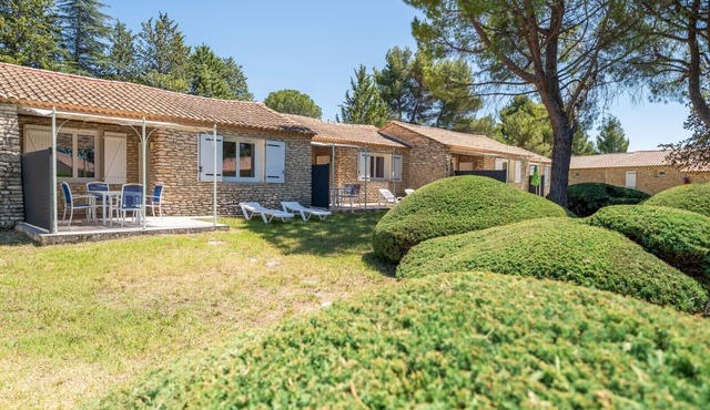 Rental with pool in a quiet setting n°11