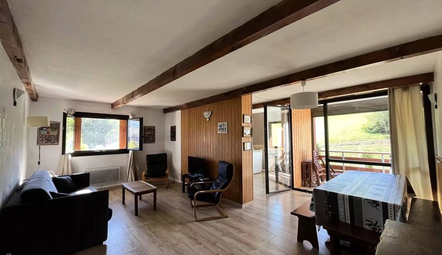 Residence La Cbu - 2 Rooms for 9 People in ENCHASTRAYES